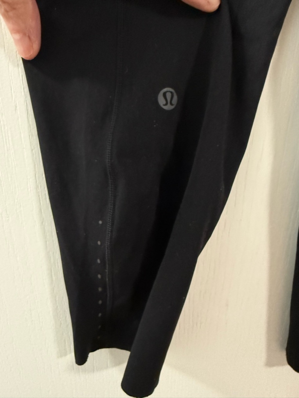 lululemon athletica Black High-Waist Leggings with thigh pockets size 12 - Picture 4 of 11
